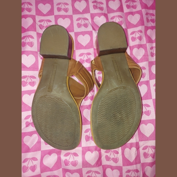 Tan Tommy Hilfiger Chunky Short Heels - Picture 3 of 3